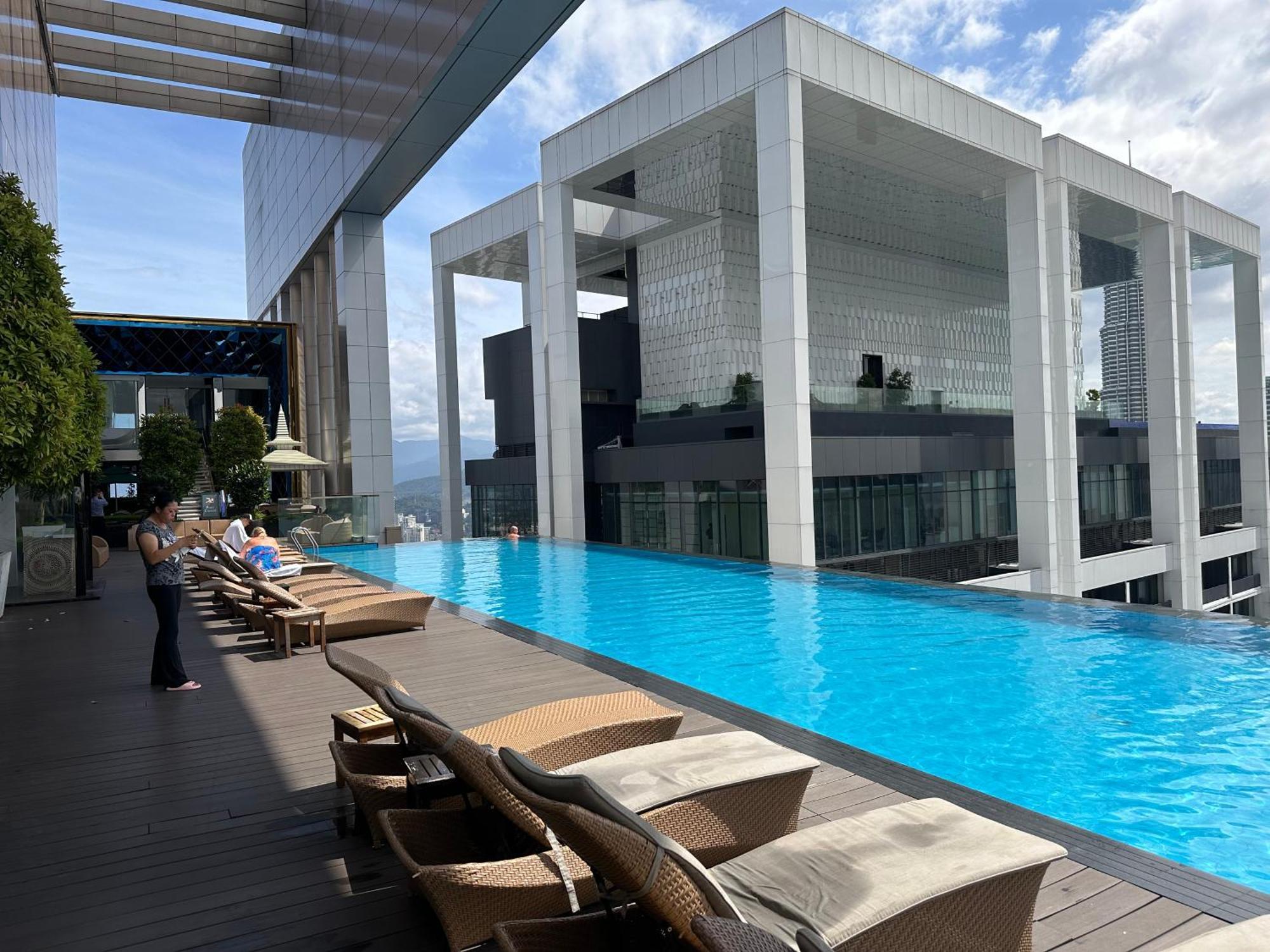 The Platinum Kuala Lumpur By Crown Suites Ngoại thất bức ảnh